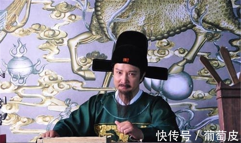 王士琦@明朝清官穷到裹草席下葬,300年后古墓被打开,挖出10亿陪葬品