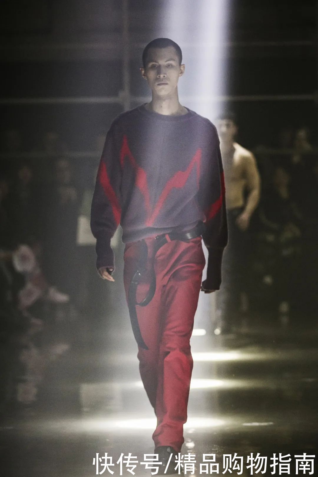 顶流们的阳谋,联手把国潮穿出圈