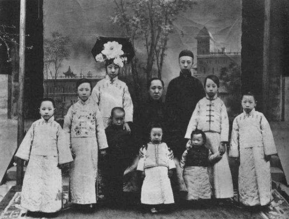 格格|清朝最后的格格，活至2004年离世，死前说了溥仪不敢说的话