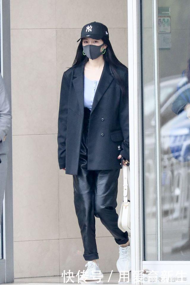 秋冬想靠“西装”穿出彩,这三种搭配一定要会,保暖时髦特显气质