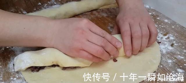 创意|1斤红豆，3勺面粉，擀一擀烙一烙，做出创意烧饼，比面包香甜好吃！