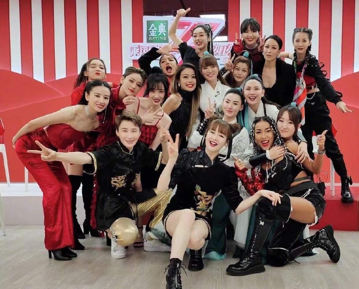 小分队 张柏芝又划水晋级,浪姐2赛制被吐槽:淘汰不看实力,只看人气