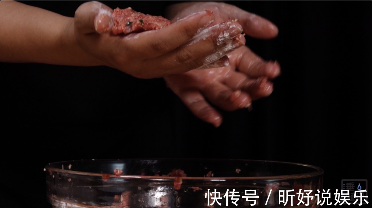 豆腐煎肉饼，减肥也能吃的低脂肉饼