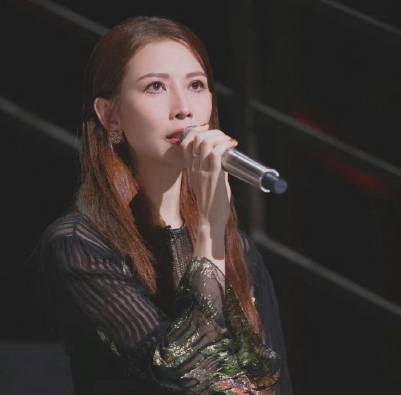 《披荊斬棘的哥哥》嫂子齊聚，唯獨(dú)少了她，因不想和情敵同臺？