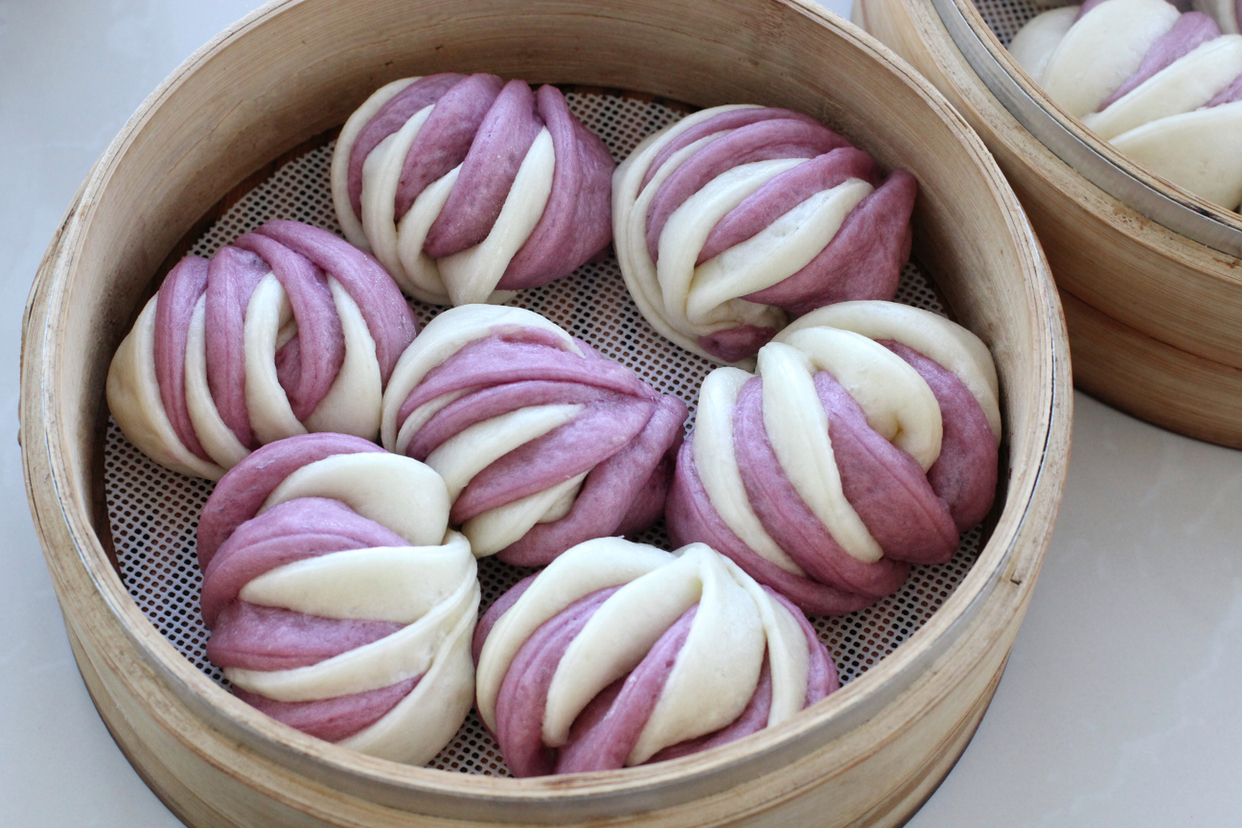 无需任何技巧就能做出双色花卷,层次分明、暄软香甜,漂亮极了!