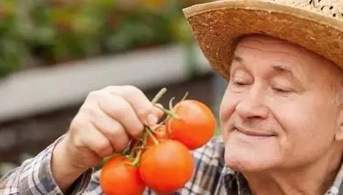 寿命长的男性,往往有6大共性,占上一点,恭喜你或与长寿有缘