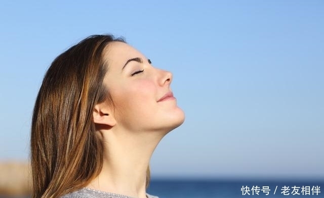 養(yǎng)生之道:呼吸過腰入腎,百病全消!你的氣能夠呼吸到哪里呢?