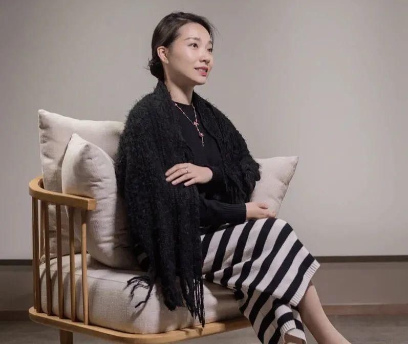 窒息|美到窒息!这位中国姑娘设计的珠宝,刷爆了朋友圈!