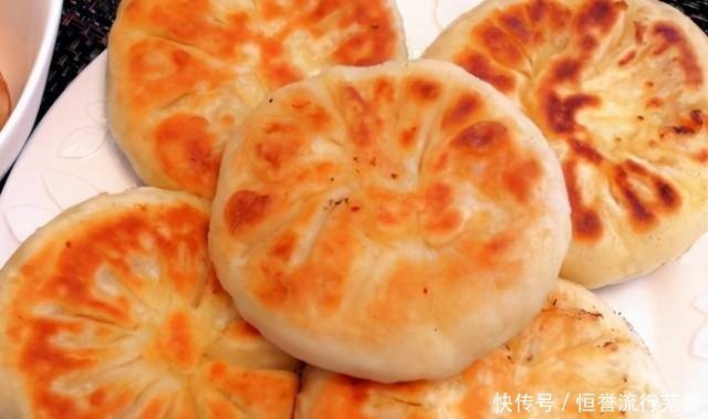 粉条|烙馅饼，用死面还是烫面早餐店老板都不对，教你正确做法