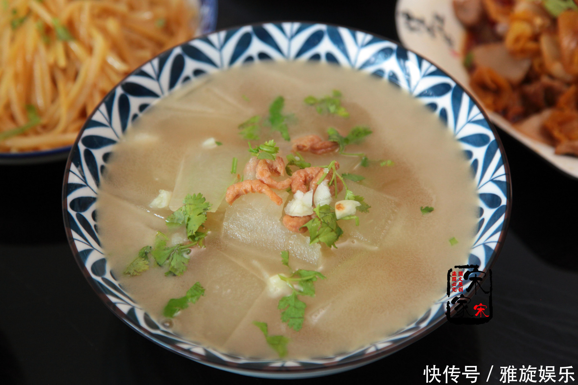  北方普遍的晚餐，炒4道菜熬1锅粥，没有大鱼大肉，一样能吃撑！