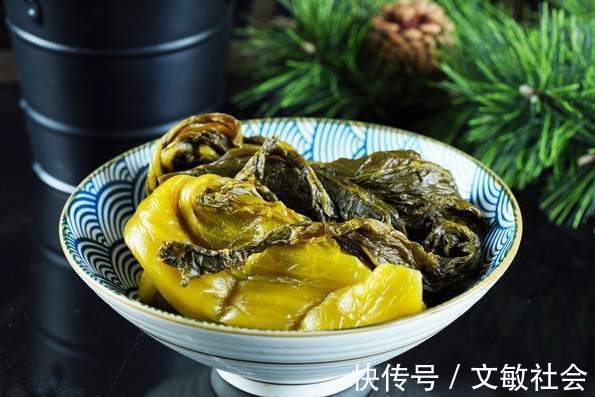 酸菜炖排骨|腌酸菜,别只知道放盐腌,多做3步,酸菜又酸又脆,放1年也不坏