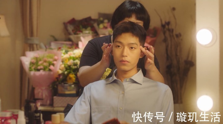 陳凱歌揭露圈內(nèi)小導(dǎo)演卑微現(xiàn)狀,在明星面前抬不起頭誰(shuí)紅誰(shuí)是哥