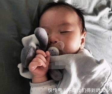 大长腿|宝宝1岁前有7个“猛涨期”,前两个月更关键,抓住一个娃长更高