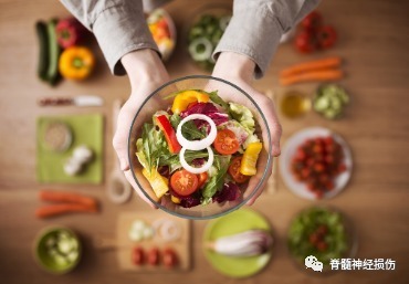 压迫|腰椎间盘突出压迫神经怎么办？