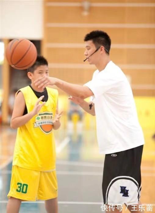 赵岩昊|CBA排名更新!北京爆冷输球第9 上海坐二望一 南京21连败垫底