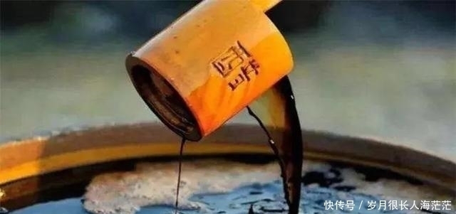 区别|陈醋、米醋、香醋、白醋有何区别?很多人不懂,这么多年醋白吃了