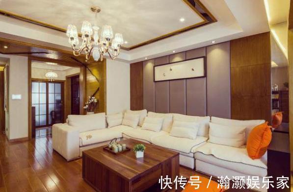 中式|85㎡新中式风装修，玄关就很个性，书柜''藏''着一张床，实用