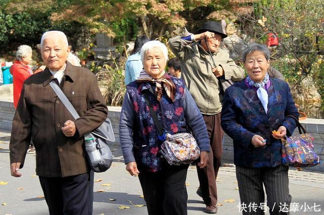 要注重适当|老年痴呆的“源头”被发现,3个自以为养生的好习惯,劝你早改