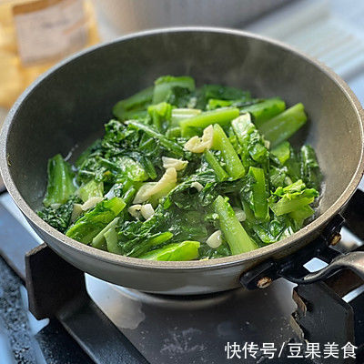 #东古家味美食# 清炒油麦菜