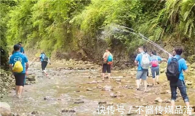 孽龙|「王婆岩」藏在都江堰里的小九寨