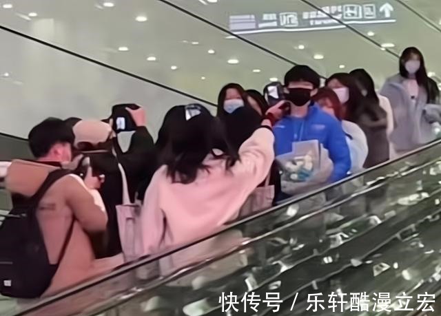 樊振东|国乒只用实力说话,王楚钦拒绝“饭圈文化”,急需刘国梁管控粉丝
