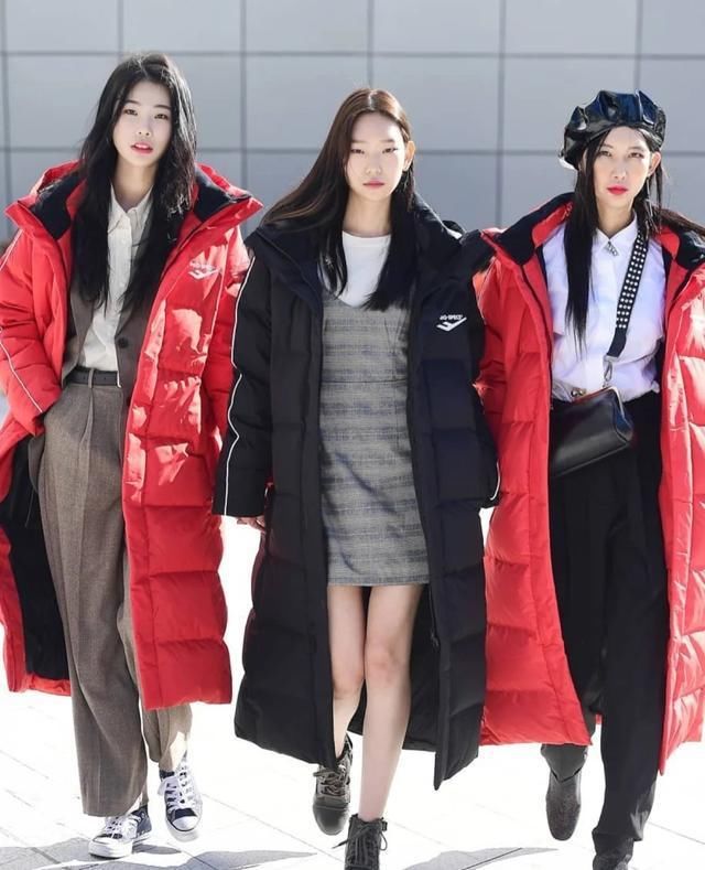  羽绒服|看了这么多羽绒服穿搭，还是韩国时髦精最会穿，时尚抢眼又有型
