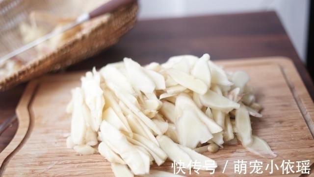 小菜|入秋后,遇到此物我必买20斤,每天早上坚持吃两片,胜过喝参汤