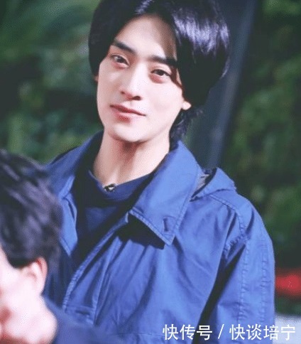 出生音乐世家,郑云龙凭借《爱上邓丽君》成名