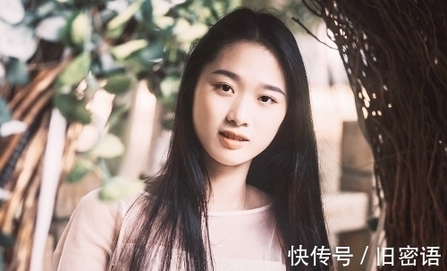 七律!吟秋七律九首:千丛万树皆狼藉,唯有黄花一缕香