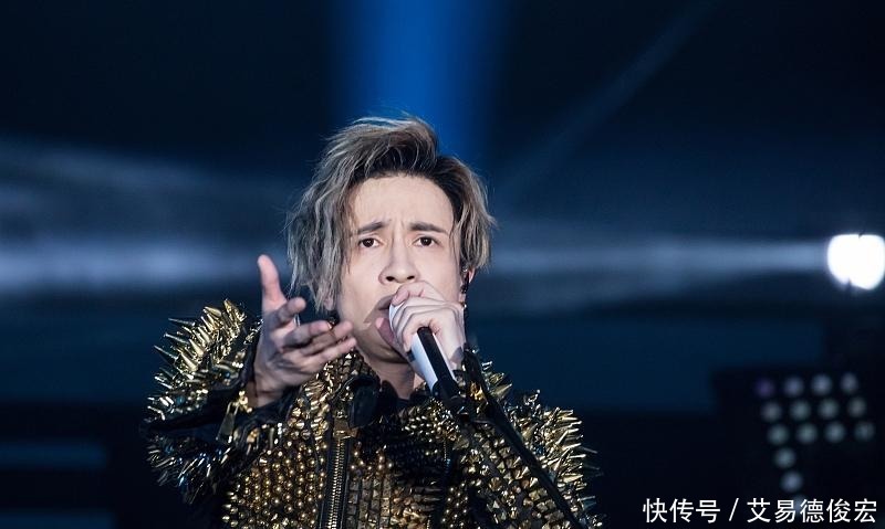 演员不拍戏,歌手不出歌,靠着综艺节目维持人气的明星,好心酸