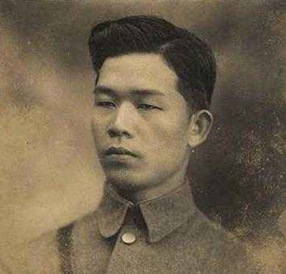 蒋介石|孙中山最看重的接班人,却被蒋介石杀害,宋庆龄气得掀翻桌子