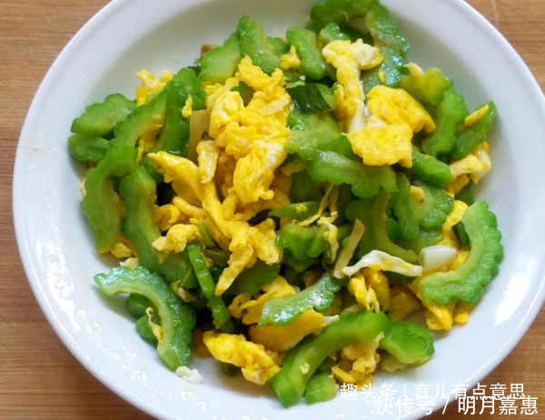 它称“泻药菜”,6成人嫌它苦,排出毒素,抚平小肚子,越吃越瘦