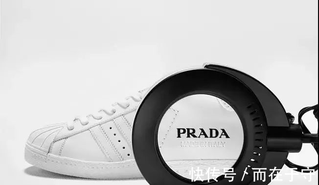 球鞋 Dior x AJ1终于露出真容,与奢侈品联名的Nike是不是“变味”了?