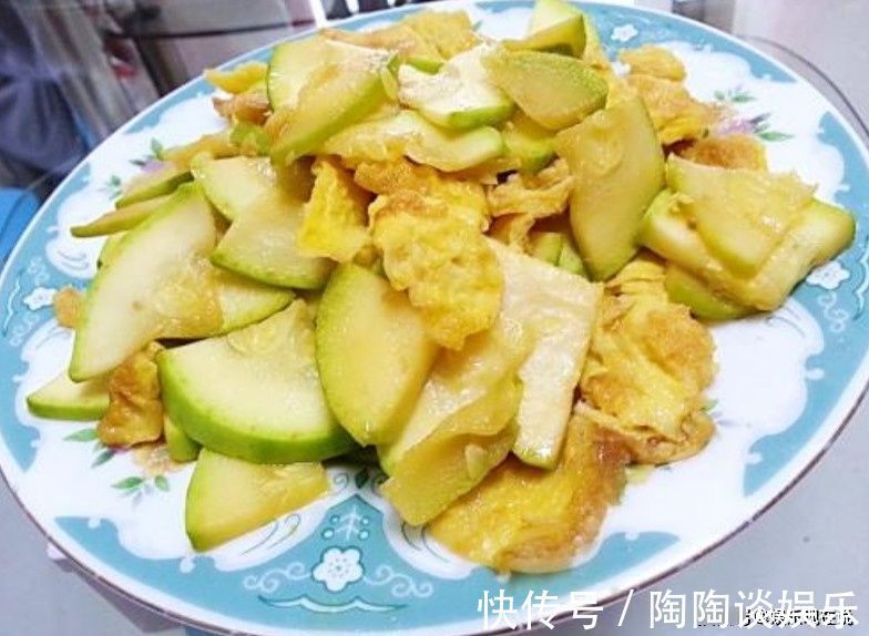 茄汁大虾|周末在家聚餐,4个菜不到100元,朋友:下馆子,还不如来你这