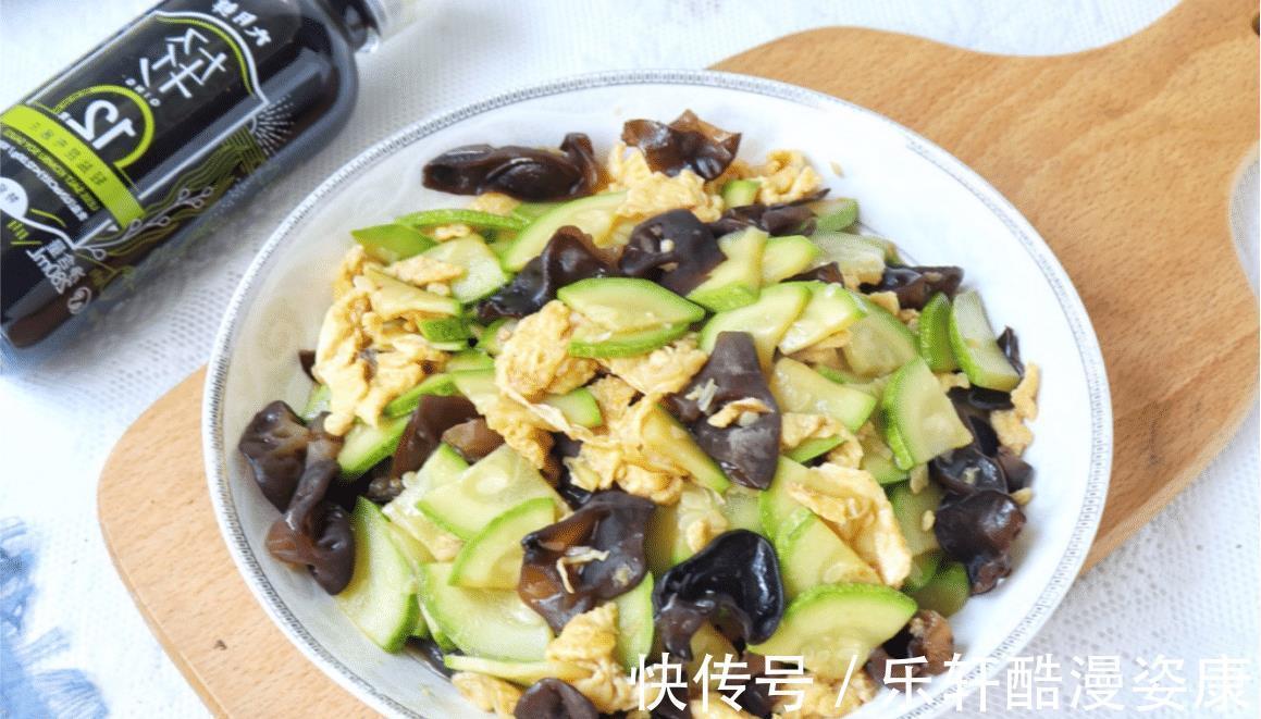 清肠|炎热夏天,这菜碰见别手软,爽口又开胃,清肠又解馋,别不懂吃