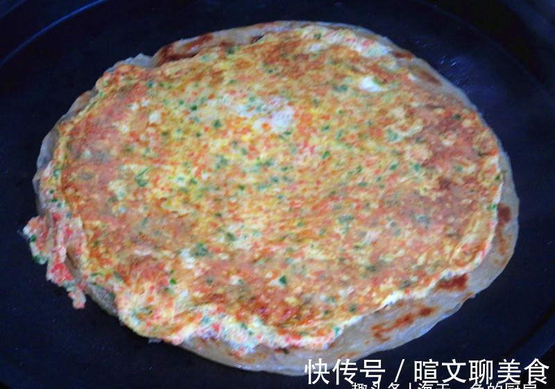 更香|手抓饼别煎着吃了，这样做更香更营养，我家一周做几次，次次光盘
