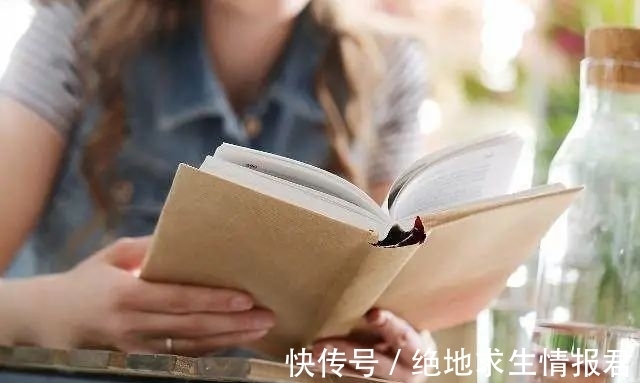 钢铁是怎样炼成的$不会读书的人只活了一次,会读书的人却活过上千次人生