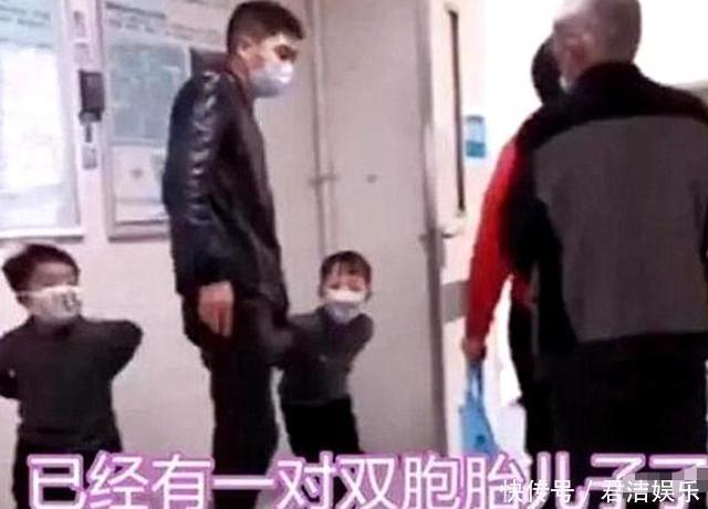 产妇|产妇生下双胞胎,产房外宝爸听到胎儿性别时,头也不回拔腿就跑