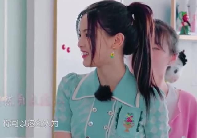 答案 为什么杨超越屡次被黑,看完《中餐厅》后几乎可以找到答案了