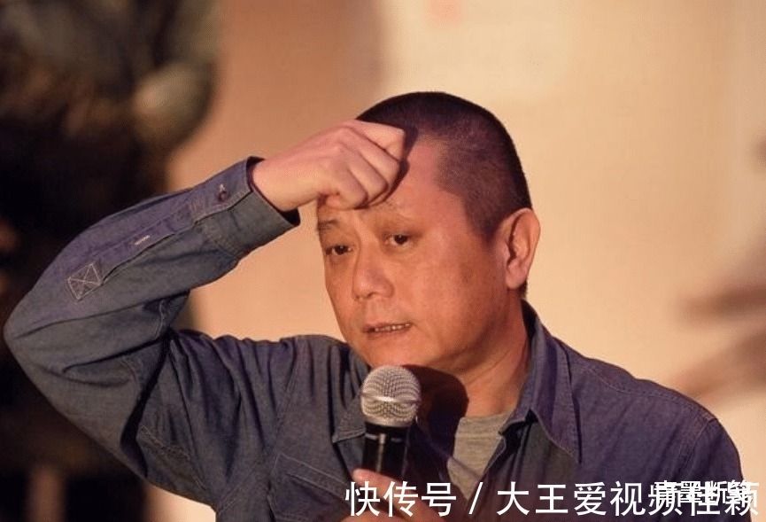 余秋雨@王朔评余秋雨他不应该成为一个作家,甚至算是低配版的席慕容