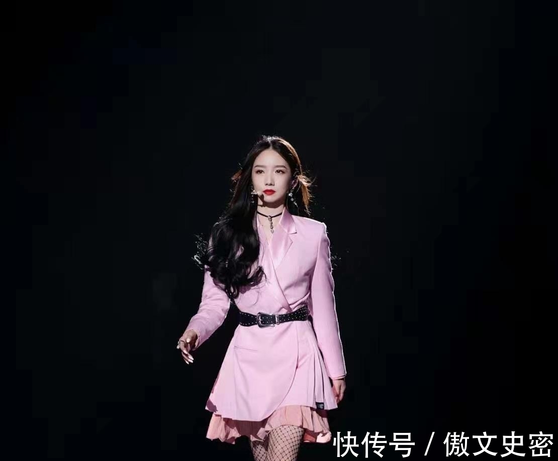 傅菁|火箭少女成团三年成员粉丝数排名:孟美岐吴宣仪破两千万,倒数的三名是她们