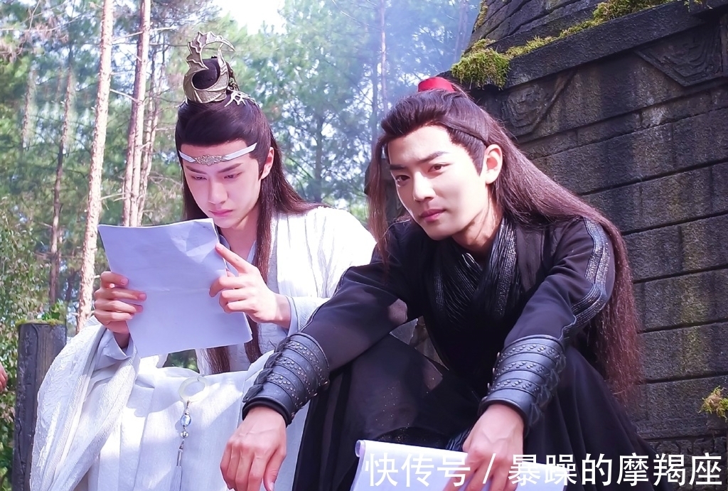 王富贵|陈情令开播两周年,官方发演唱会未播花絮,肖战王一博彩蛋有惊喜