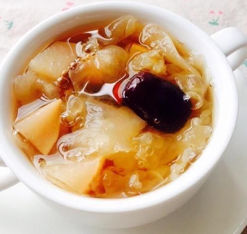 银耳红枣羹怎么才能熬制粘稠出胶，记住这3点就够够了！