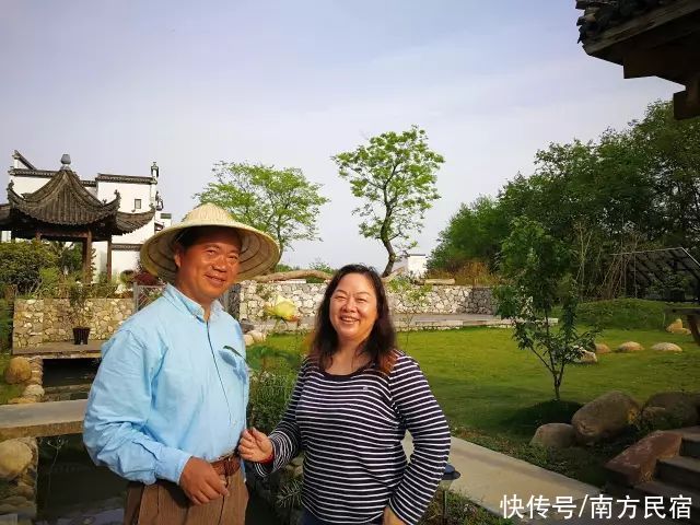 松鼠|黄山一座由夫妇两人在徽州打造徽派古居民宿，超大泳池丨清溪涵月