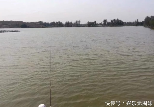 钓了大半辈子的老头说啥也不告诉我秘方,最后一顿饭才完美解决