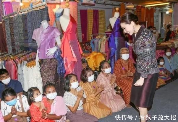 苏提达|42岁苏提达不愿服老,穿蝴蝶结高跟鞋,还在惦记那“漫画女孩”