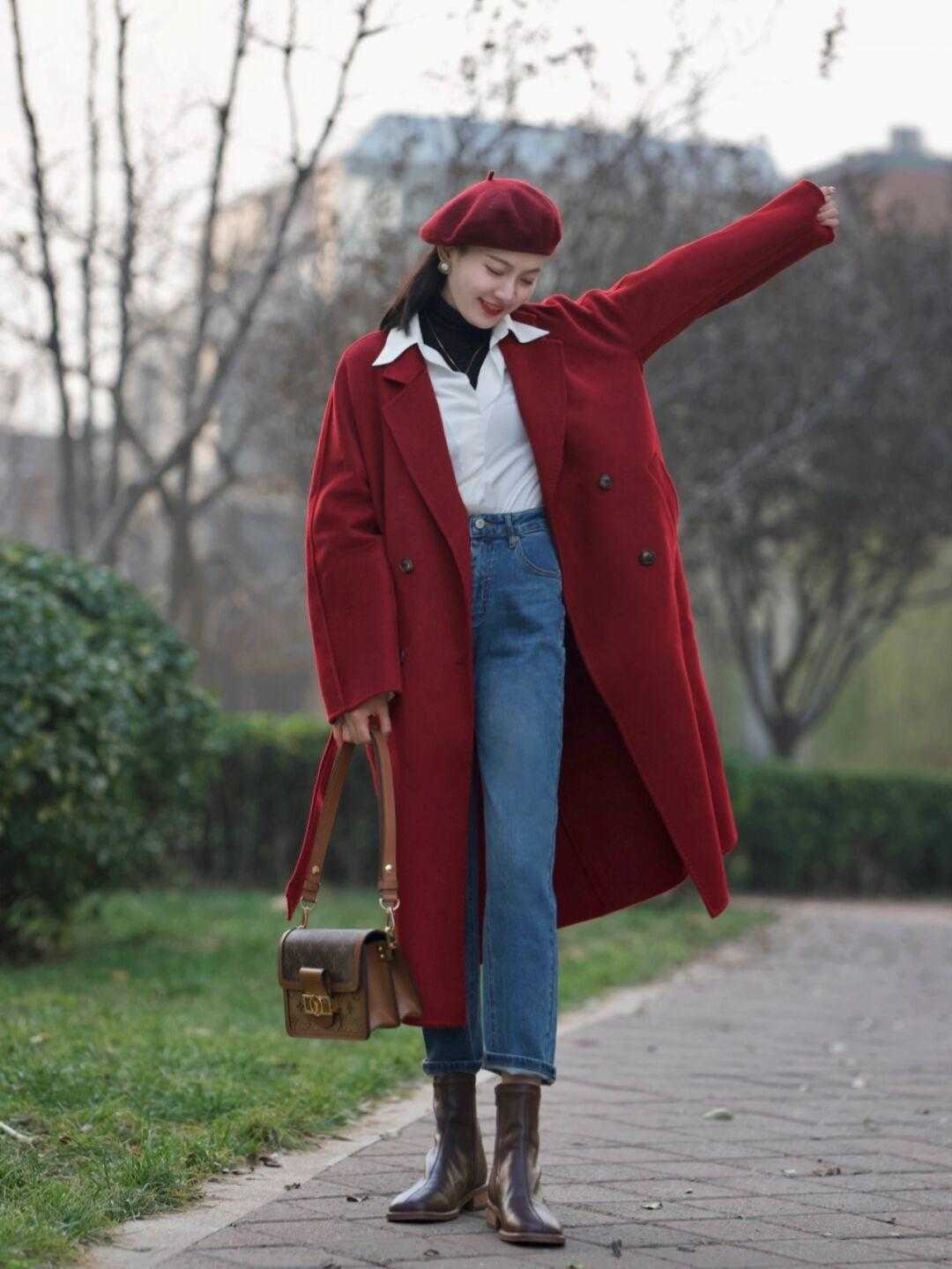 穿搭 这些才是红色大衣的正确搭法,经典稳重又有气场,让你美出新高度