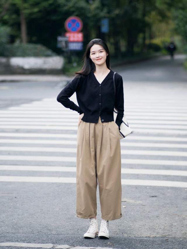 小个子|法式复古怎么穿?小香风外套+绿色格子半身裙,复古又有气质