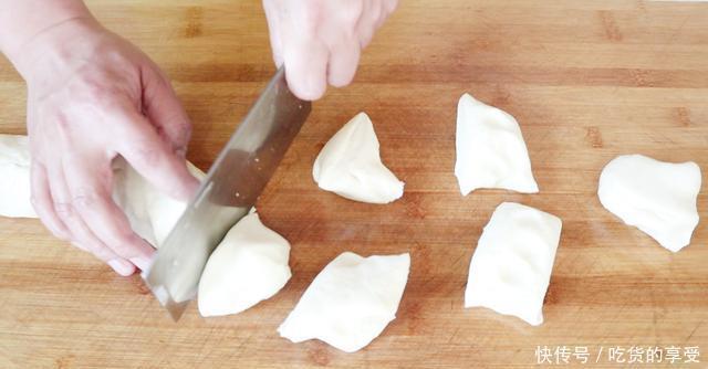 面团|外婆30年的烙饼诀窍,全程详细教你,烙出的饼柔润不发硬,超好吃