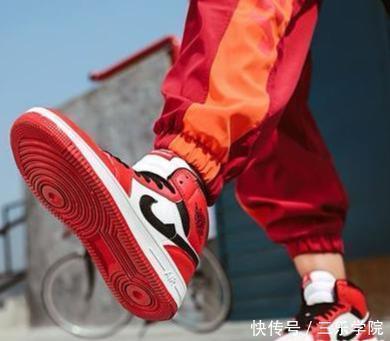 鞋子|刚上初中就穿“名牌”的学生,基本是这3类学生,说中的请举手